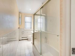 318 85th St #2, Brooklyn, NY 11209
