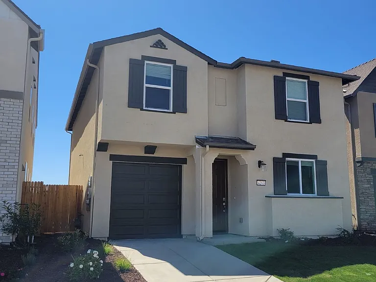 4293 Korbel Ave — Photo 14
