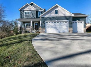 779 N Ballas Rd, Saint Louis, MO 63122