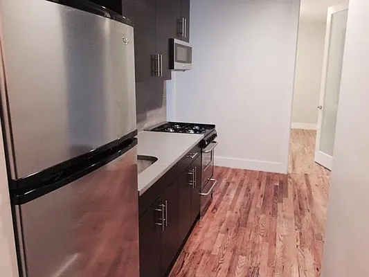 Rented by Arvik Group Real Estate | media 44