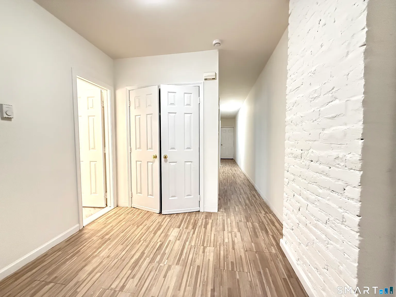 3 bed, 1.0 bath, 1100 sqft, $3,450 — Photo 2