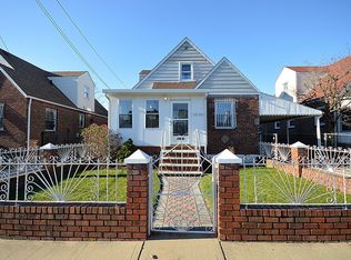 121-06 197th St, Springfield Gardens, NY 11413