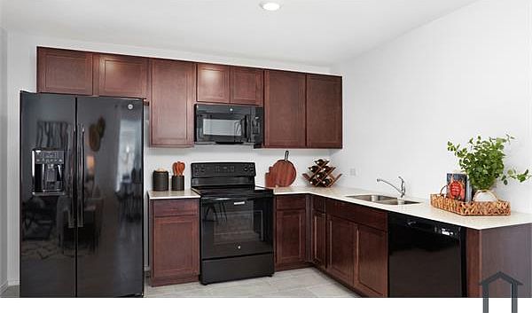 1st image of 8625 Cottage Dr