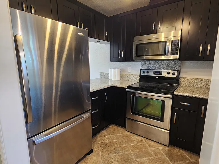 6141 Camino Verde Dr #D — Photo 10