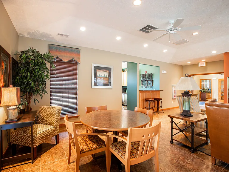 205 NE Hayes Dr — Photo 14
