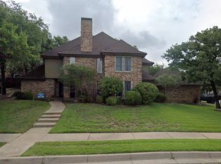 2400 Summit View Dr, Bedford, TX 76021