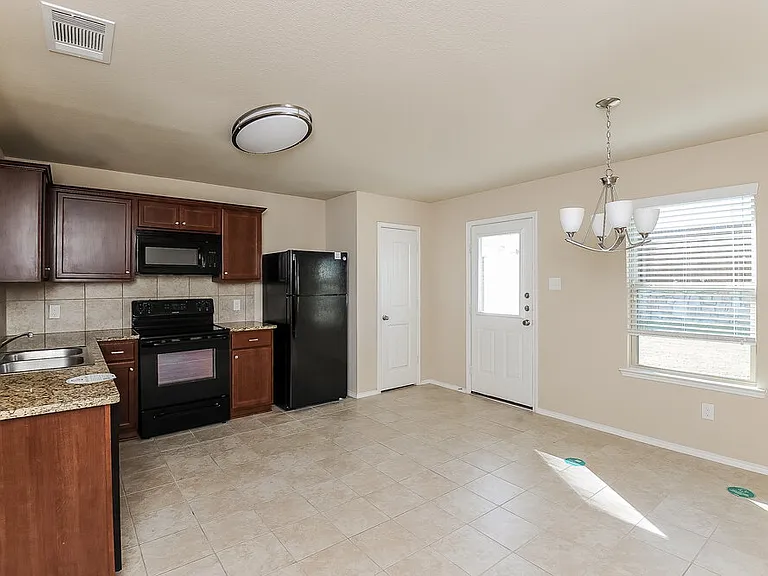 2329 Triston St — Photo 7
