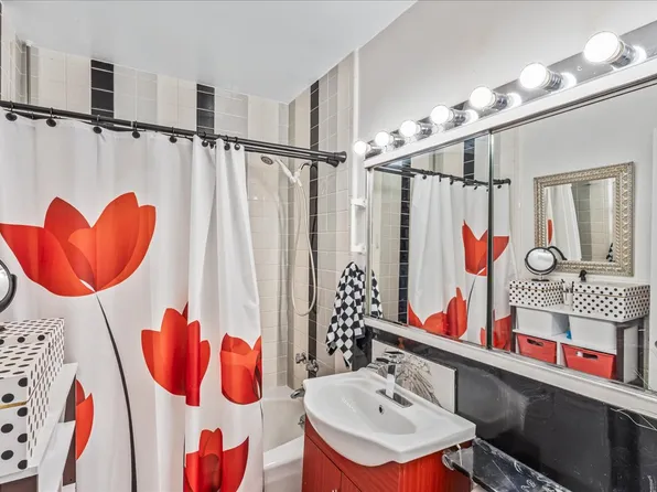 17-85 215th Street image 11 of 33