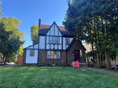 3364 Euclid Heights Blvd, Cleveland Heights, OH, 44118