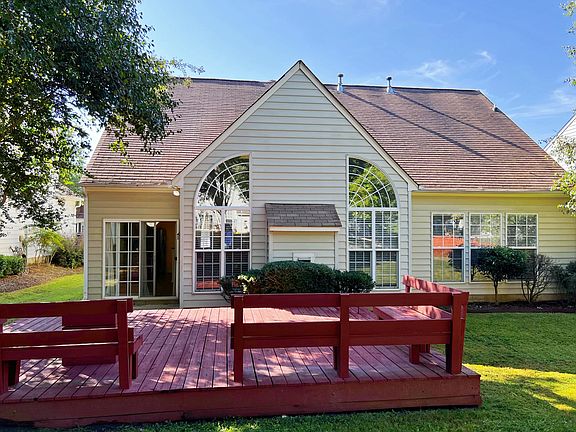 4th image of 8703 Fieldcroft Dr