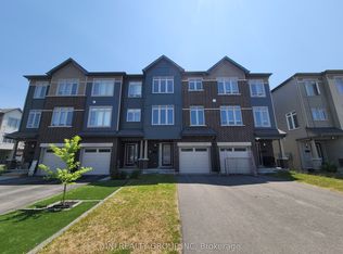 90 Nutting Cres, Ottawa, ON K4M 0C3