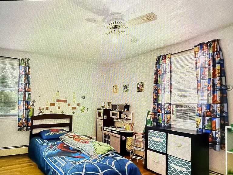 24 Woodlawn Ave #A — Photo 3