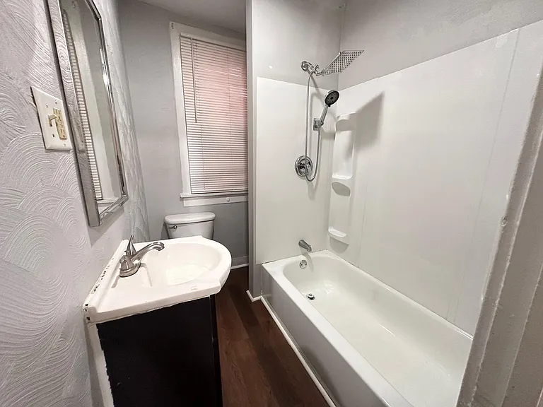 300 W 13th Ave — Photo 25