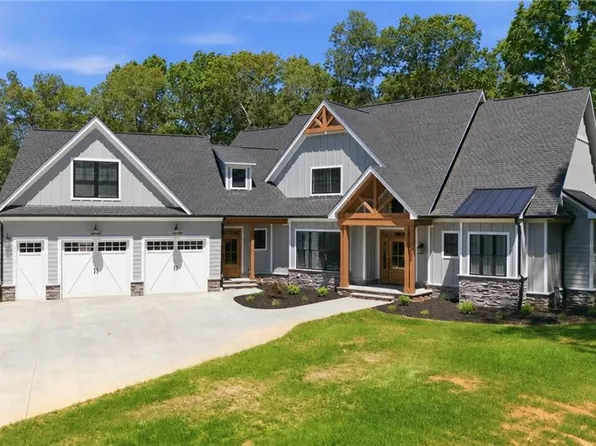7566 Whisper Hollow Ln, Lewisville, NC 27023