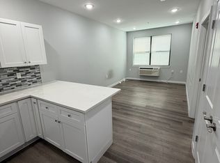 168 Rosa Parks Blvd #203, Paterson, NJ 07501