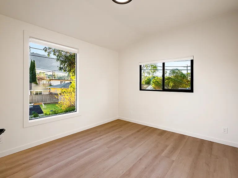 152 Cuesta Dr — Photo 6