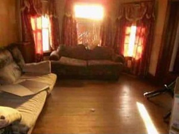 Additional Living Room