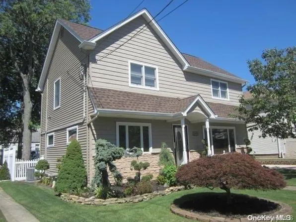 2394 Freeport Street, Wantagh, NY 11793