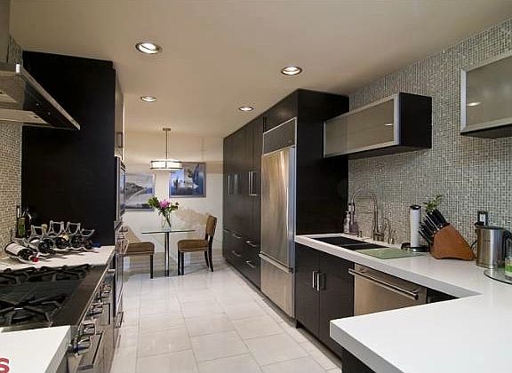 2nd image of 1129 Larrabee St APT 14