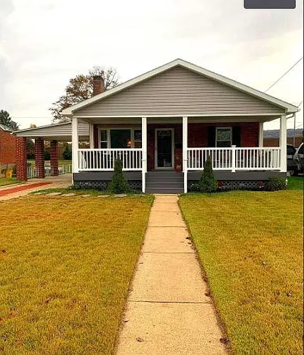 3712 Green St Photo 1