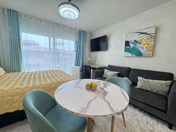 2nd image of 1021 Scott St APT 230
