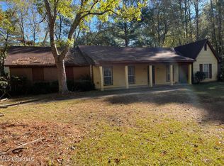 448 Cambridge Ln, Jackson, MS 39212
