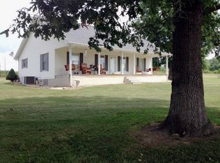 1699 Lloyd Hall Loop, Deer Lodge, TN 37726