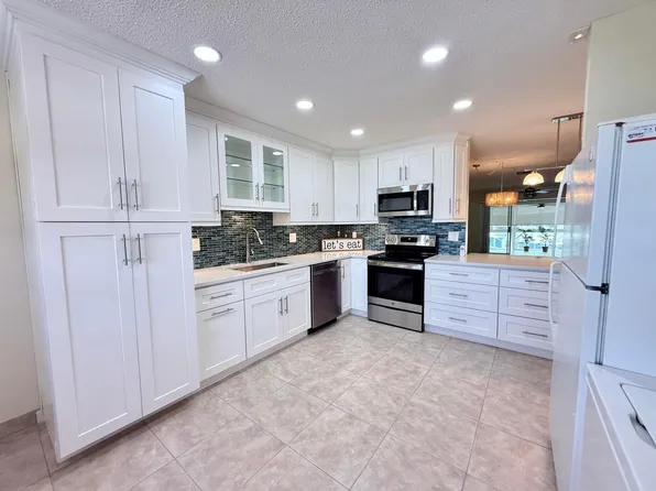 1740 NW 19th Terrace #202, Delray Beach, FL 33445