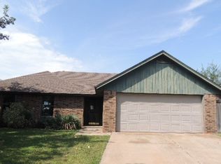 1620 Peach Tree Ln, Norman, OK 73071
