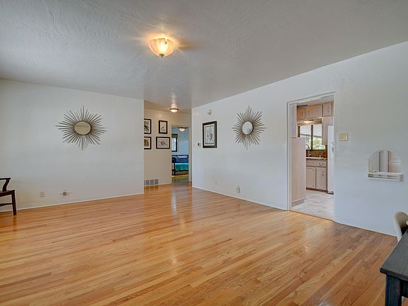 5th image of 4638 Palo Alto Ave SE