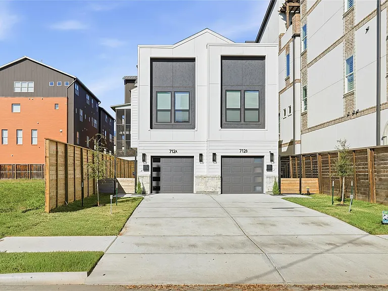 712 Delano St #A — Photo 33