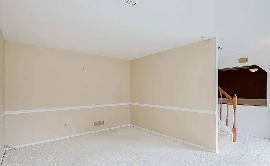 3 bed, 1670 sqft, $2,100 — Photo 4
