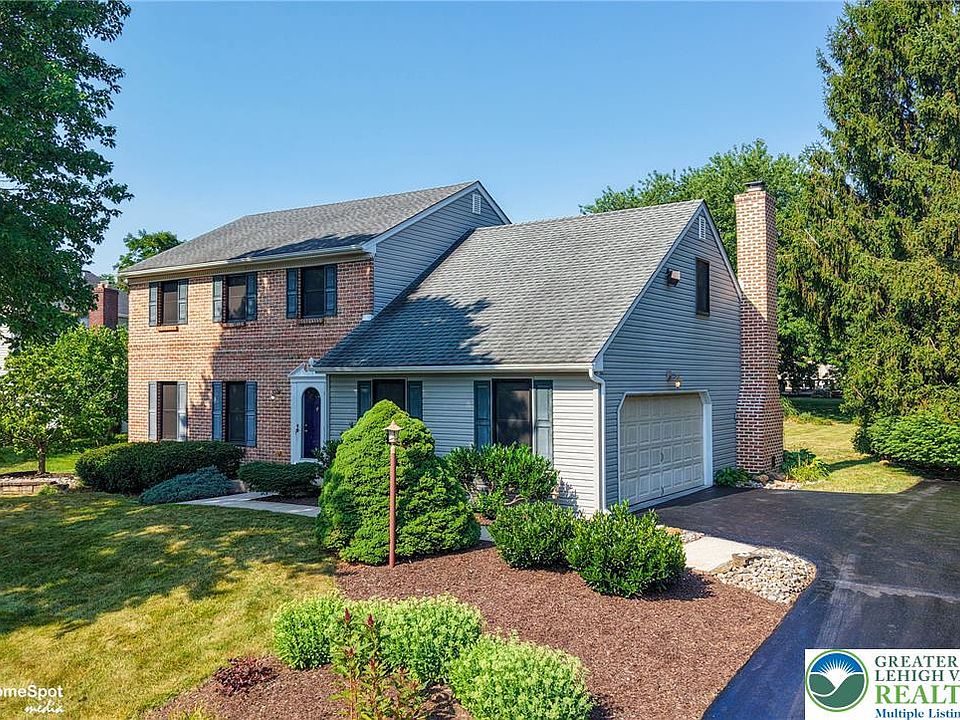 1st image of 142 Aspen Dr