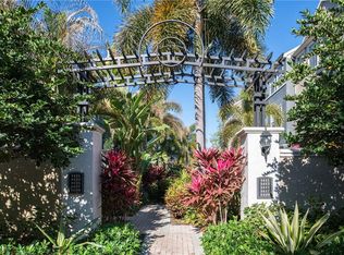 1425 Harbour Walk Rd, Tampa, FL 33602