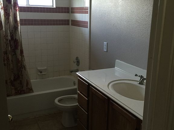 4th image of 3602 Crestcreek Ct