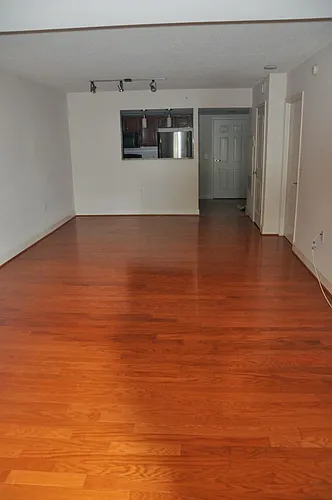 11800 Sunset Hills Rd Photo 1
