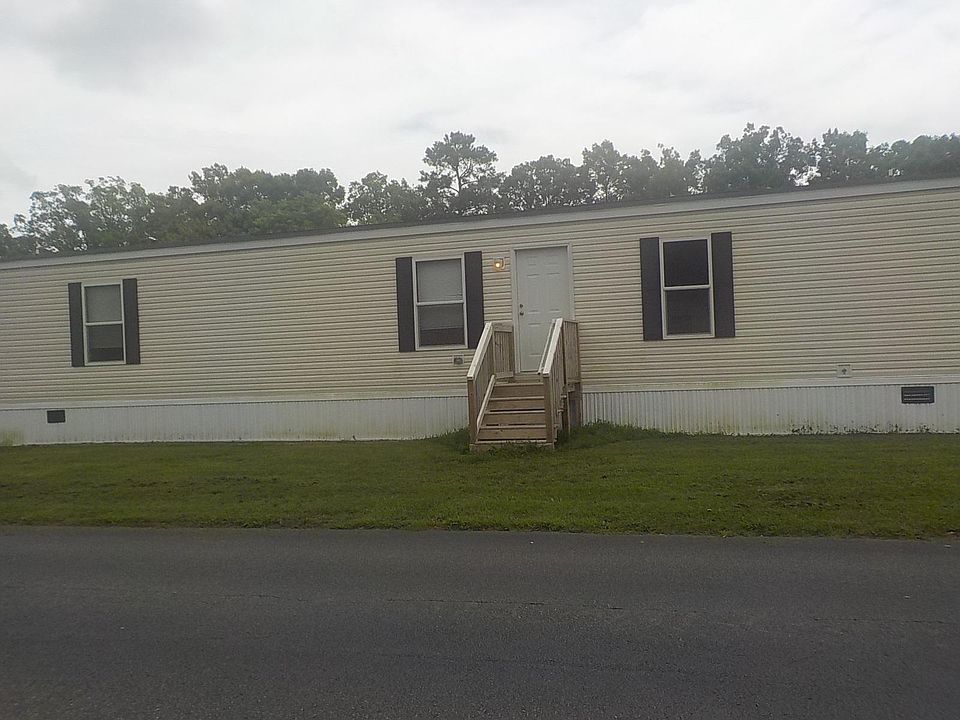 Corner lot