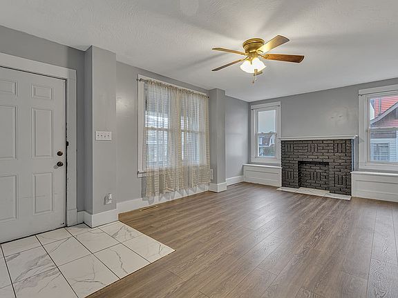 3rd image of 194 Clay St