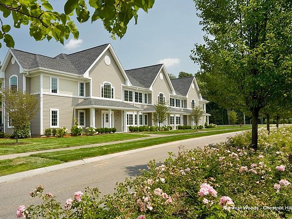3rd image of 609 Norwest Dr #609