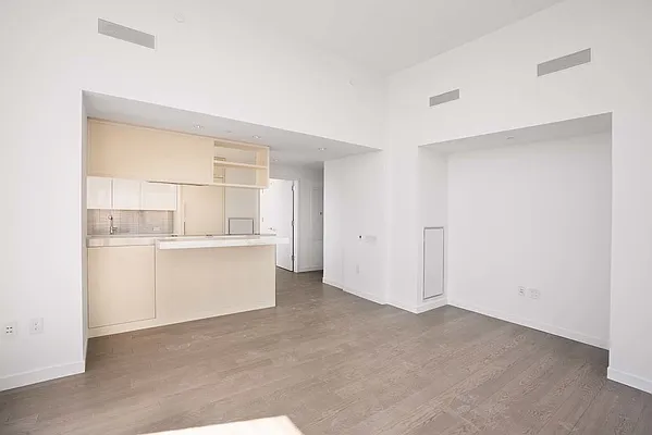 Rented by Nest Seekers International | media 99