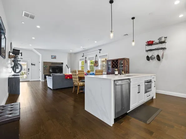 119 Barnes Ave #Penthouse 4, Boston, MA 02128