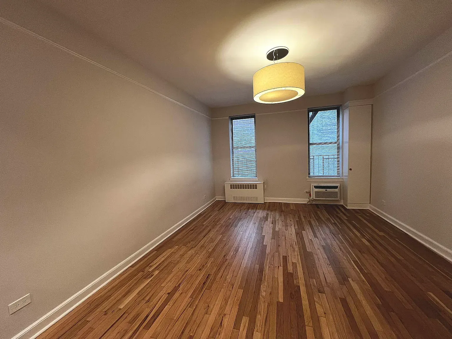 370 East 69th Street — Photo 3