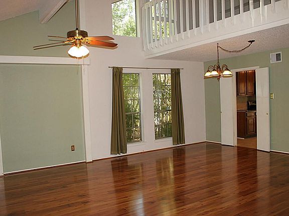 2nd image of 3406 Stillwater Ln
