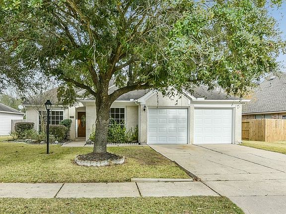 2nd image of 3835 Shadow Cove Dr