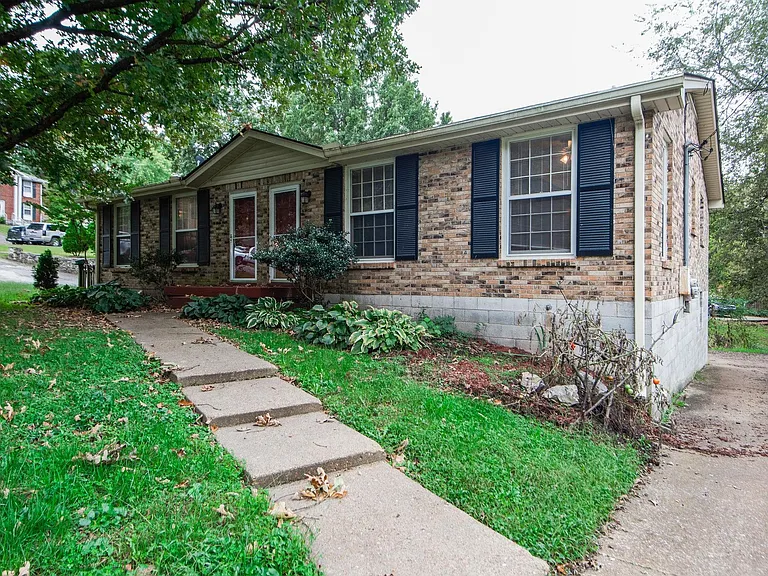 845A Oakwood Terrace Dr — Photo 3