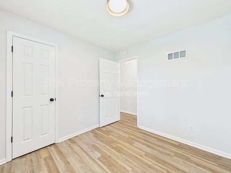 8622 E 108th Ter — Photo 11