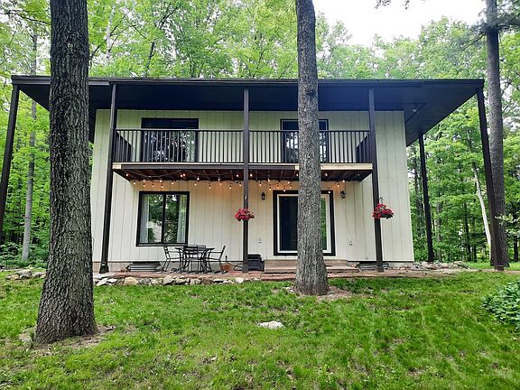 3rd image of 18755 Windingbrook Pl