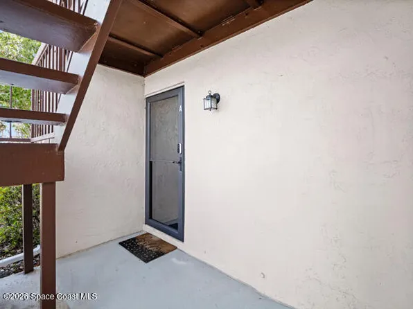 2601 Sandtrap Ln #9-A, Melbourne, FL 32935