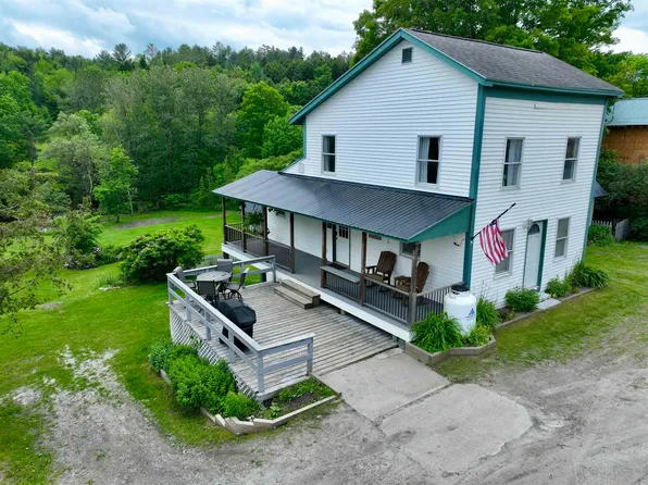 157 VT Route 25, Topsham, VT 05076
