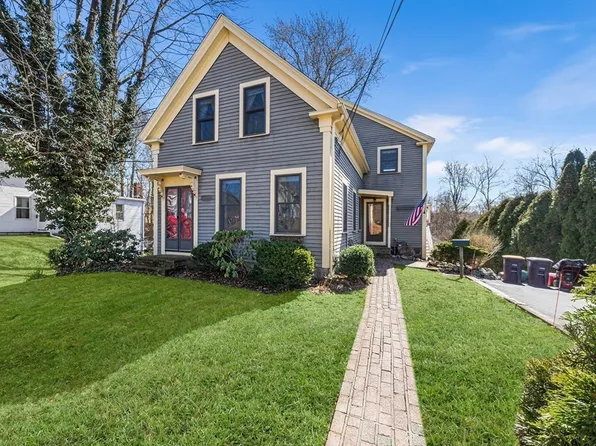 109 High St, Weymouth, MA 02189